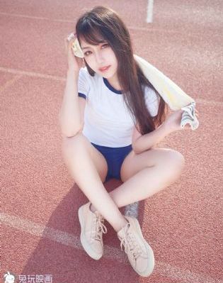 青青色综合_十万网红美女美酱