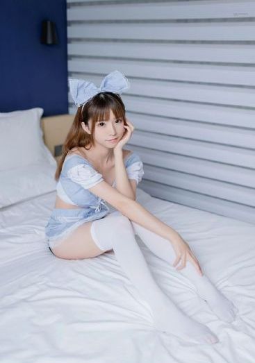 一边亲吻一边吃下面_1080P全集在线观看