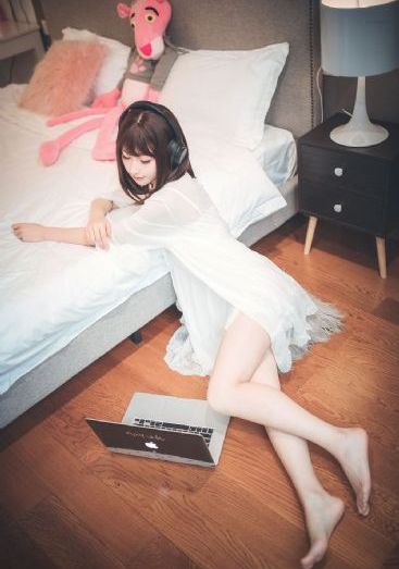 蓝光真人实拍女处被破的导演和主演_BD英语完整视频观看