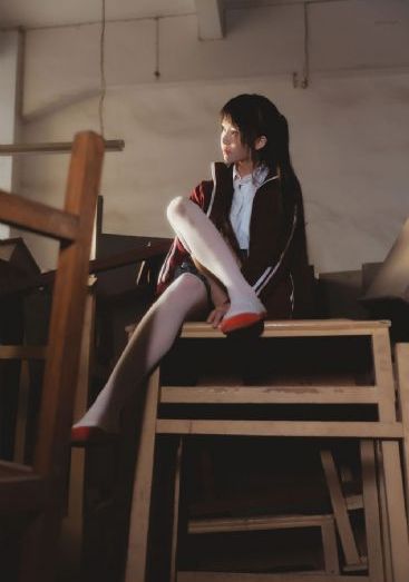 少妇人妻上班偷人精品_高清全集免费观看