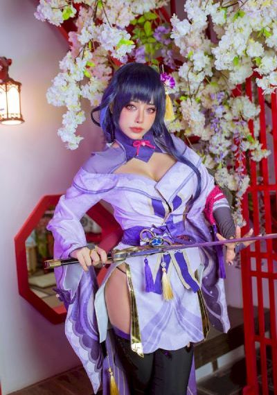 欧美女同自拍_老版国语字幕