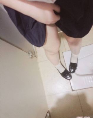 国产成人在线二区_BD英语BD在线观看