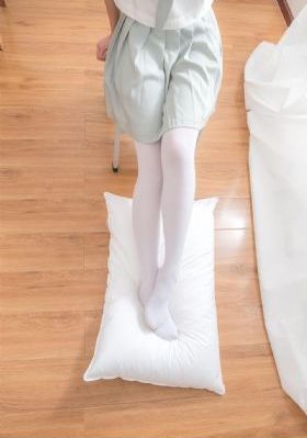 欧美人与性动交α欧美精品图片_720日韩免费观看